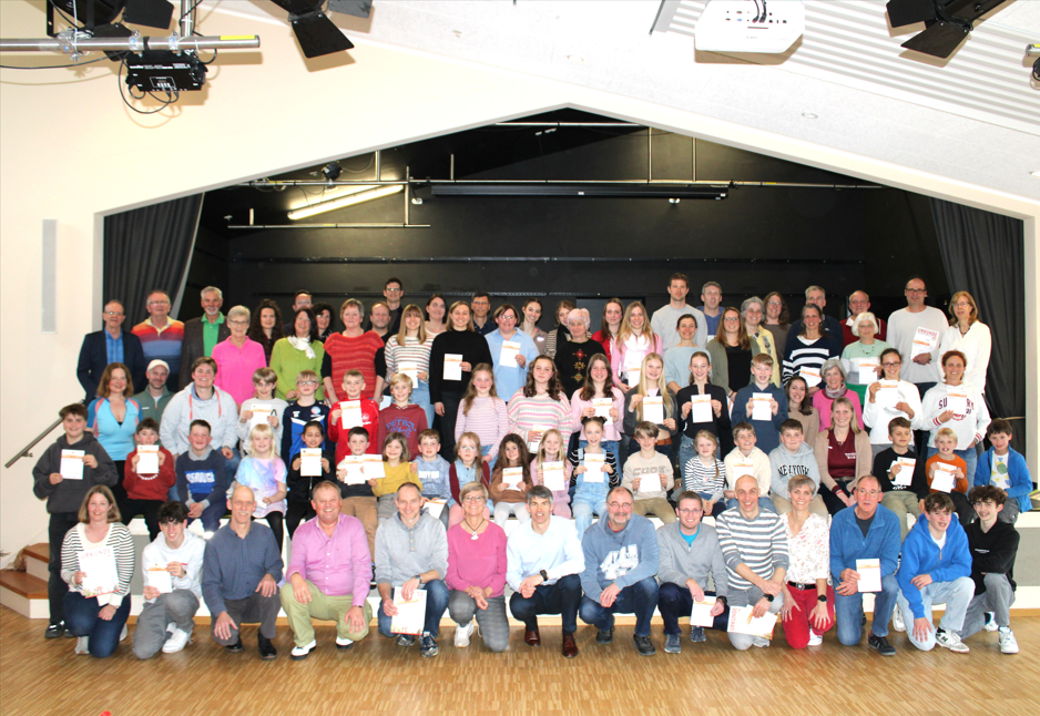 Jung und Alt für Bewegung begeistern: 450 Mitglieder – 238 Sportabzeichen